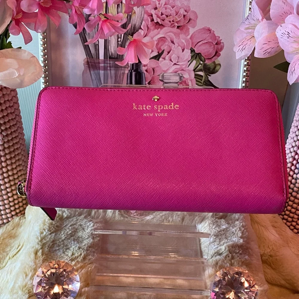 Kate Spade Cedar Street Lacey New York Wallet - Picture 1 of 11